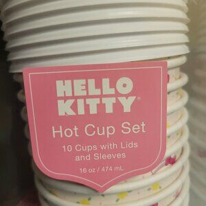 Hello Kitty Coffee to go cups